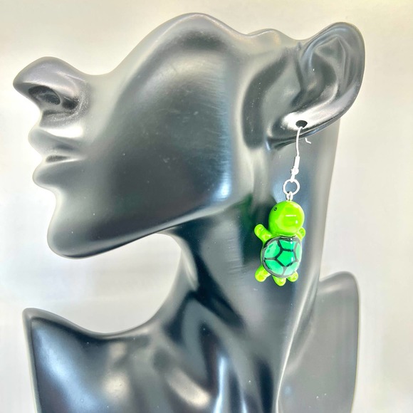 Turtle Earrings - Animal Earrings - Summer Earrings - Teacher Earrings - Picture 8 of 9
